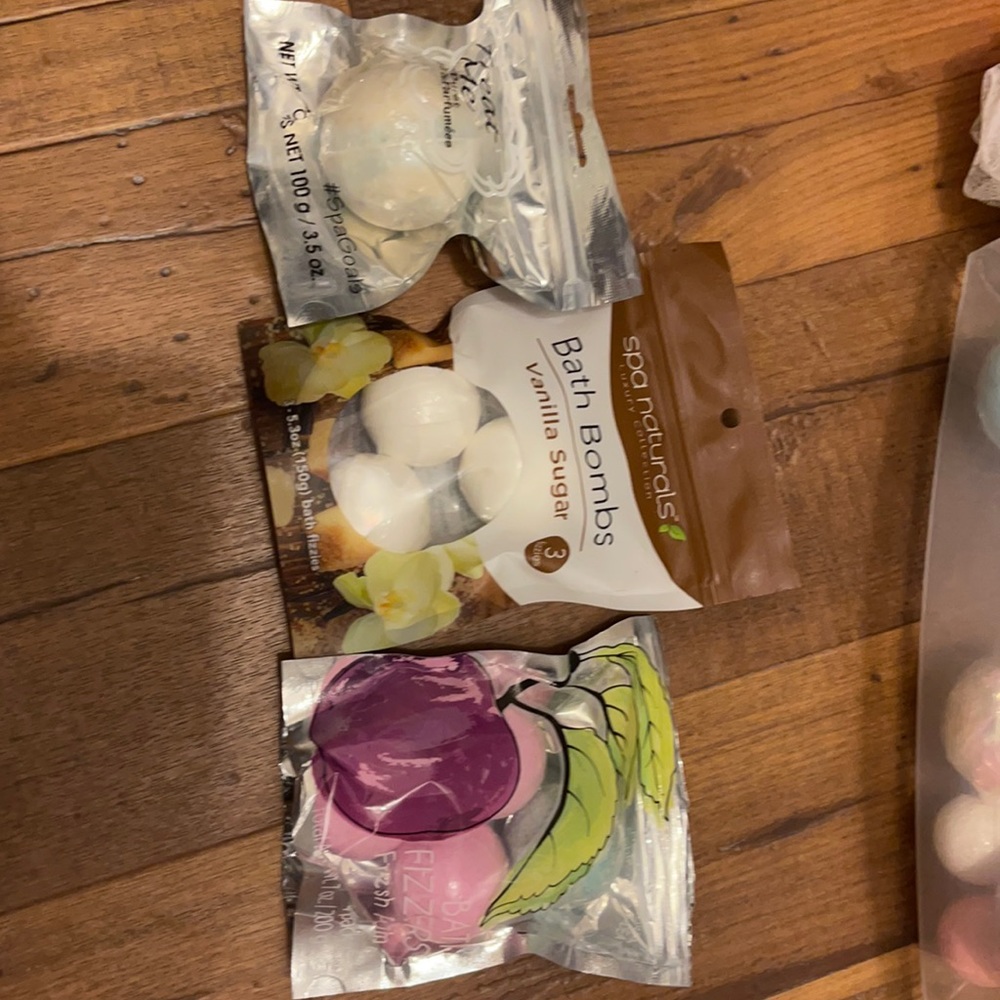 Bath bombs